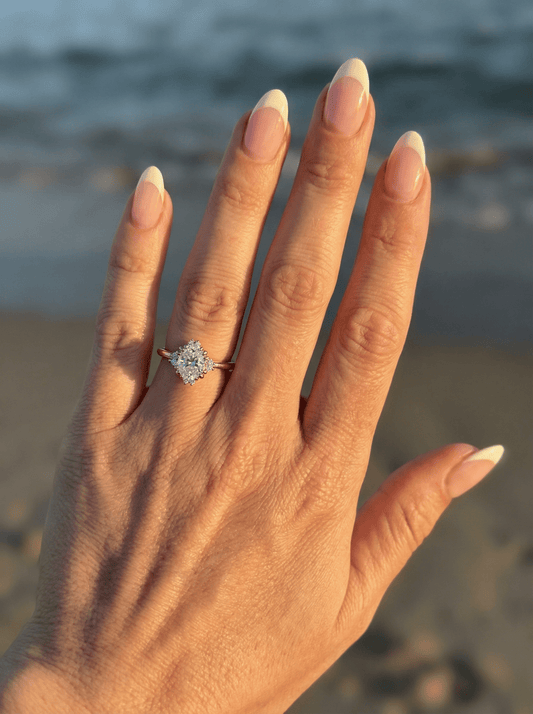 Round Accent Stones Diamond Engagement Ring - Moissanite Engagement Rings